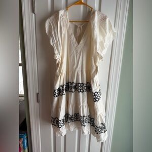 Old Navy vacation cream dress
